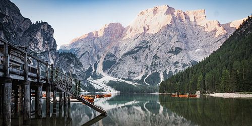 Panorama des Pragser Wildsees, Dolomiten, Italien
