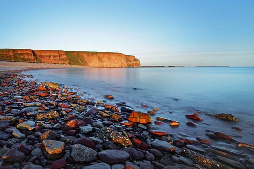 Strand auf Helgoland im Morgenlicht, Wasserbewegung