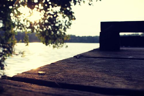 Jetée au bord du lac