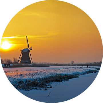 Panorama Kinderdijk in de sneeuw van Anton de Zeeuw