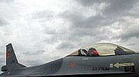 F16