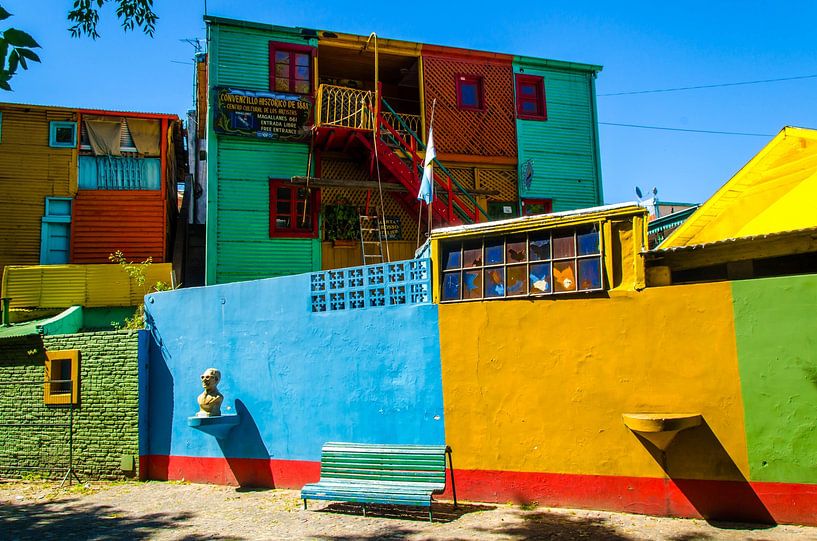 Kleurrijke huisgevels aan de Calle Caminito La Boca in Buenos Aires Argentinië van Dieter Walther