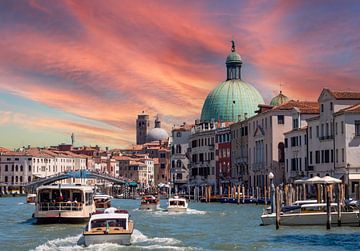 Blick auf die Stadt Venedig in Italien von Animaflora PicsStock
