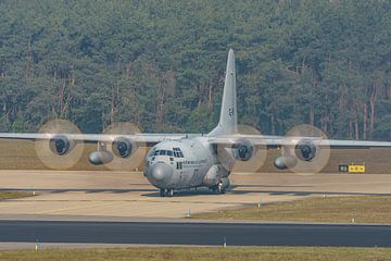Koninklijke Luchtmacht Lockheed C-130H Hercules (G-988). van Jaap van den Berg