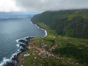 Flores, Azores – Where ocean and greenery meet by Ewold Kooistra