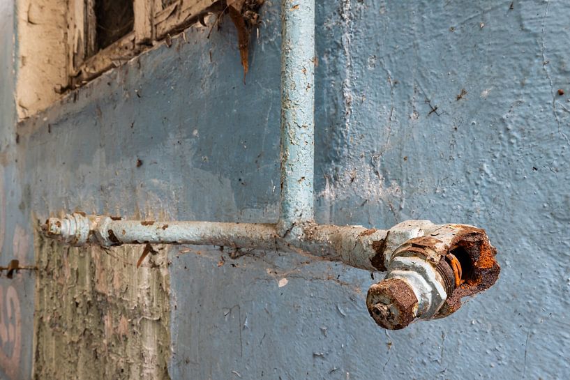 Altes Heizungsrohr - Lost Place Alter Flugplatz Rangsdorf von Frank Herrmann