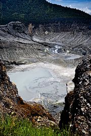 Tangkuban Parahu crater and its sulphurous fumaroles by Frank Photos