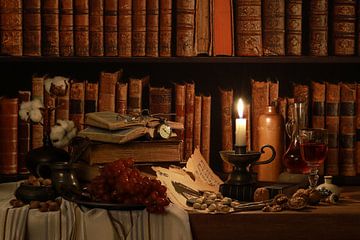 Klassiek donker bruin stilleven met oude boeken van FotoBob