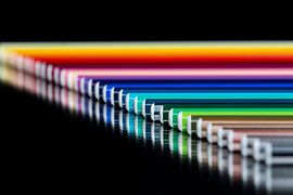 Bleistifte in einer Reihe.