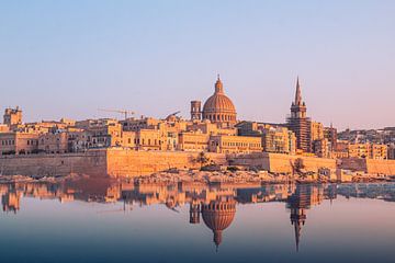 Valletta skyline reflectie van Daan Duvillier | Dsquared Photography