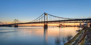 Krefeld-Uerdinger Brücke