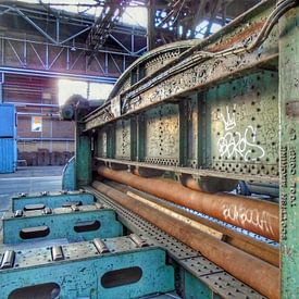 Metal plating machine at former NDSM shipyard, Amsterdam. von Edward Boer