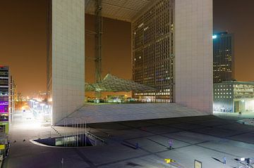 Grande Arche de la Défense by Roel Ovinge