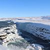 Waterval in IJsland van Charella Hulsbosch
