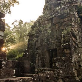 Zonsopgang tempel van Lizette Schuurman