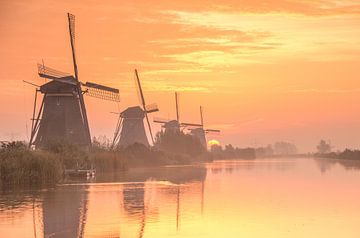 October sunrise Kinderdijk