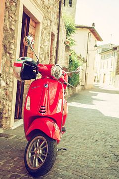 Vespa in an Italian street I by Leo van Valkenburg