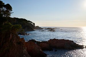 Landschaft bei Sonnenaufgang an der Costa Brava