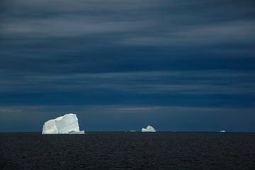 Direction of Greenland by Henk Meeuwes