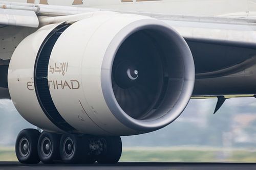Engine of a Etihad Boeing 777