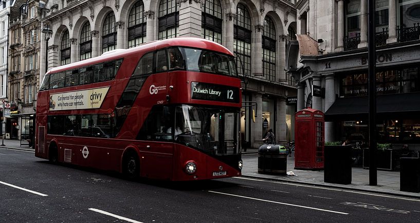 London by Hello Pompoyo