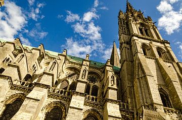 Fassade und Glockenturm Kathedrale von Chartres in Frankreich von Dieter Walther