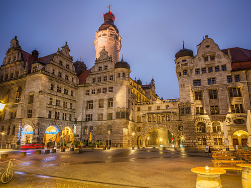 Leipzig - Het nieuwe stadhuis bij nacht