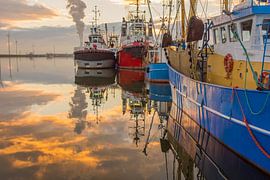 Quiet morning in the harbor by Jan Georg Meijer