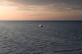Le chalutier solitaire en mer, dans le calme et la tranquillité | Cinematic Skagerrak sur Dylan Winter Visuals