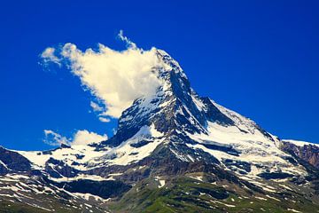 Matterhorn in wolken van Dieter Fischer