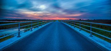 Snelweg zon by Reint van Wijk