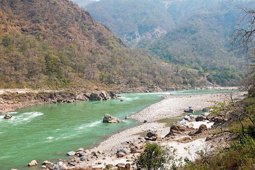 De heilige rivier de Ganges in India bij Laxman Jhula  van Eye on You