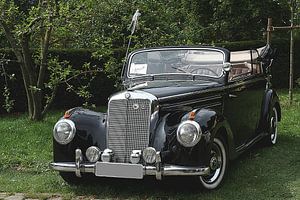 Mercedes Benz 300 S ; 28.03.2018