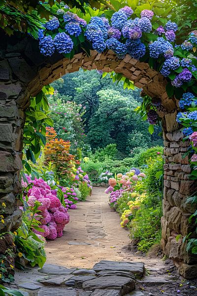 Betoverende Bloementuin met Stenen Boogpad van Art & Soul Creations
