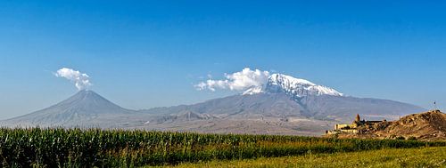 Khor Virap klooster met de Ararat berg op de achtergrond, Armenië
