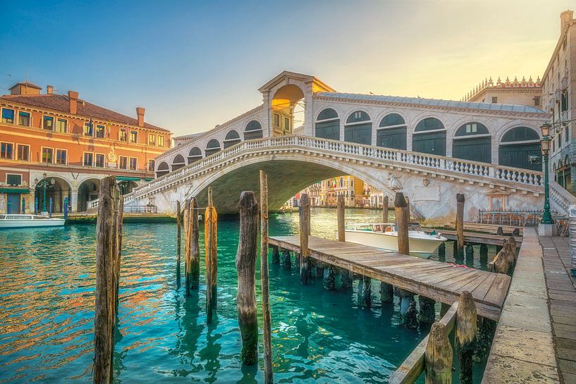 Rialto Bridge at Sunrise, Venice by Stefano Orazzini