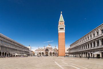 Marktplatz mit Dogenpalast in Venedig von Gerald Lechner