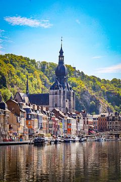 Dinant, de stad die charme en historie uitstraalt. van Patrick Fotografeert