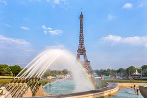 PARIS Eiffel Tower with rainbow sur Melanie Viola