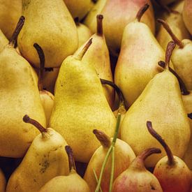 Pears, at a market stall in Valencia by Bart Schmitz