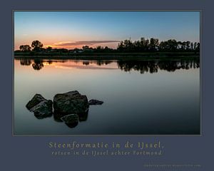 Steenformatie in dde IJssel sur Ralf Köhnke