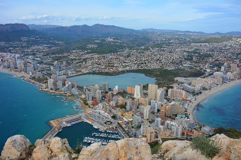 Zicht op Calpe vanaf Penyal d'ifac Costa Blanca Spanje van My Footprints