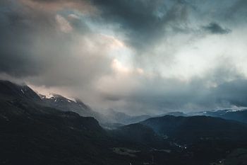 Nuages noirs