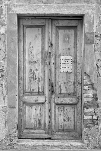 Nostalgia - Piran's old town views in black and white