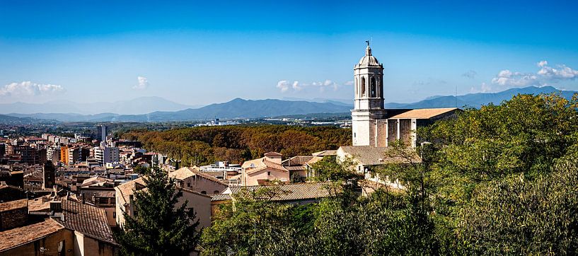 Panorama Girona van Dieter Walther