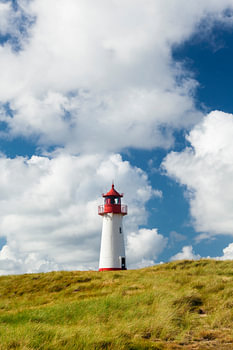 Nuages d'été, phare List West sur Sylt