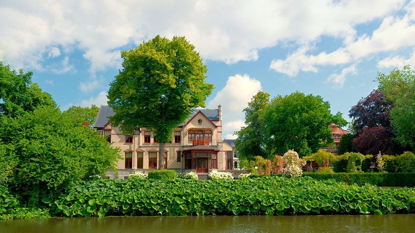 Huize Tavenier Groningen by R Smallenbroek