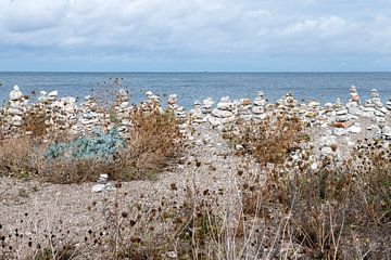 steenmannetjes aan de kust van Denemarken van Hanneke Luit
