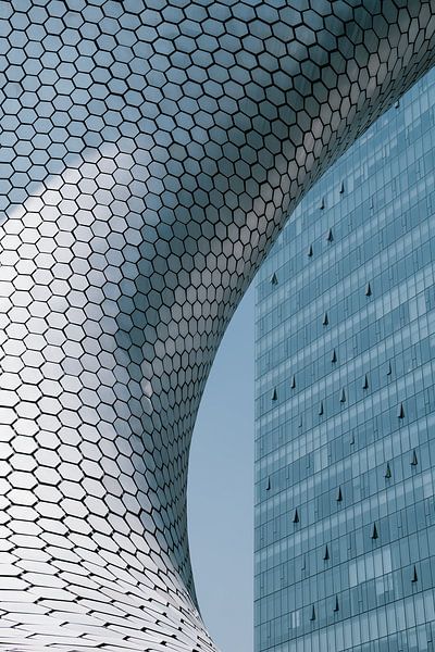 Modern vertical horizons: Museo Soumaya by Studio Graber