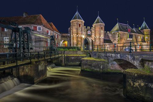 Een ander zicht op de Koppelpoort in Amersfoort